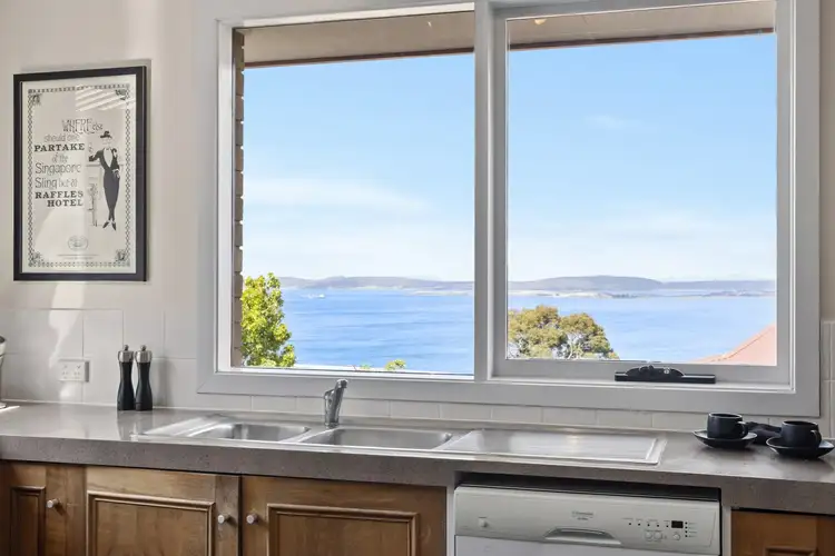 Sixth view of Homely house listing, 2 Seabreeze Court, Kingston Beach TAS 7050