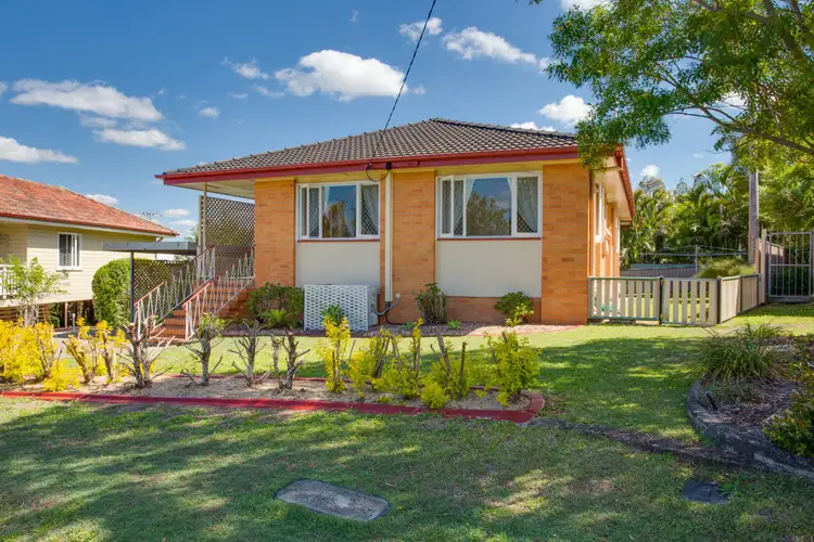 12 Besson Street, Stafford Heights QLD 4053