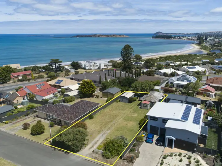5 Donegal Street, Mccracken SA 5211