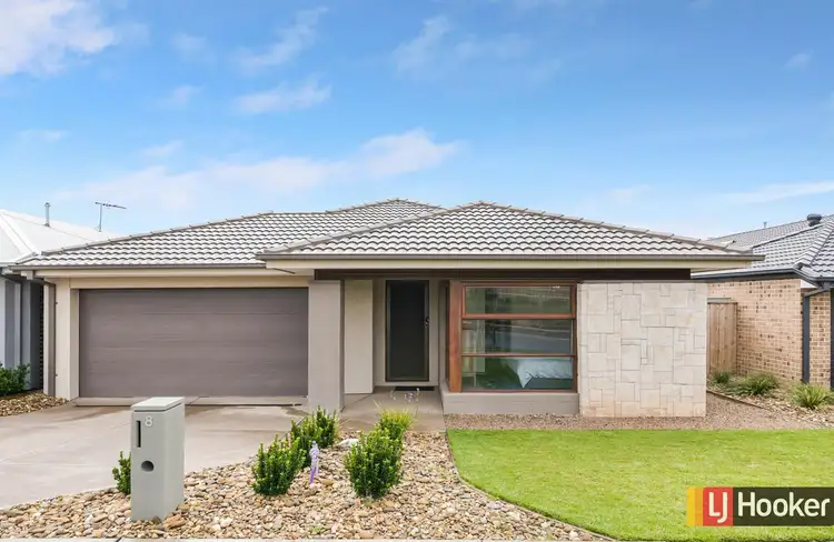 Fifth view of Homely house listing, 8 Hillcrest Road, Beveridge VIC 3753