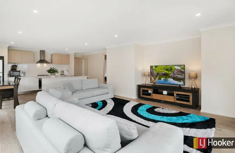 Sixth view of Homely house listing, 8 Hillcrest Road, Beveridge VIC 3753