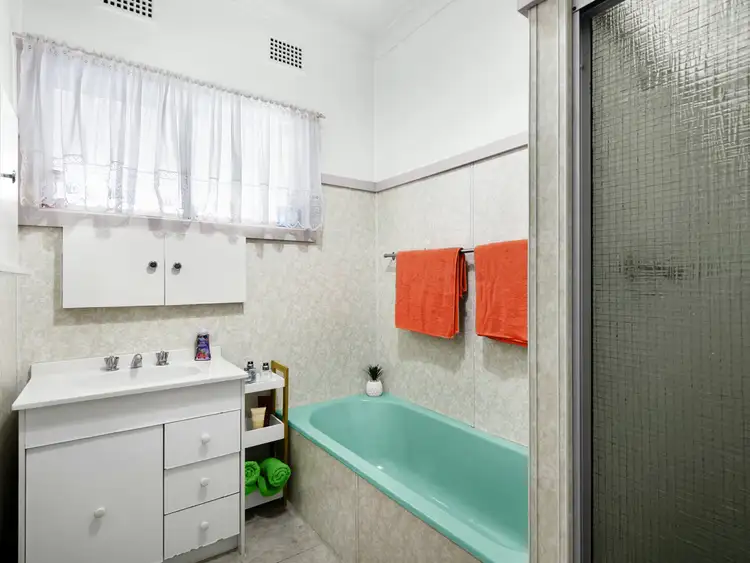 Fifth view of Homely house listing, 8 Vincent Street, Belmont North NSW 2280