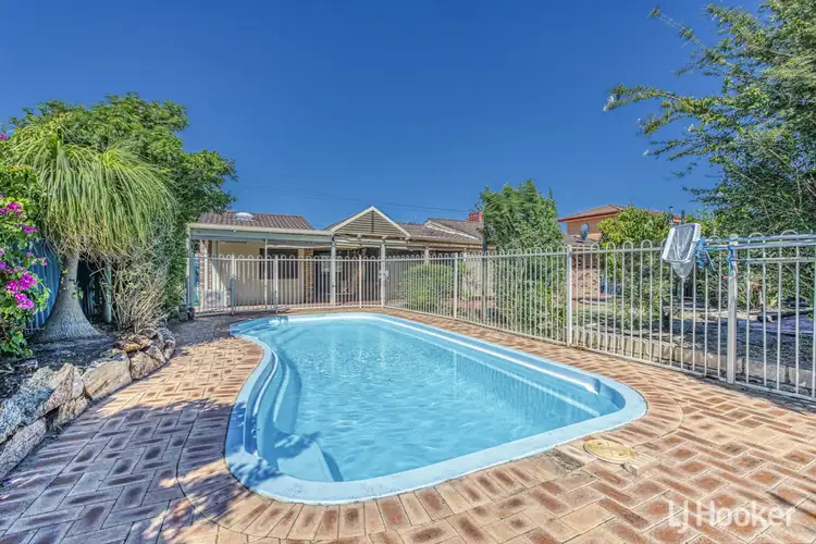 25 Bardwell Street, Thornlie WA 6108