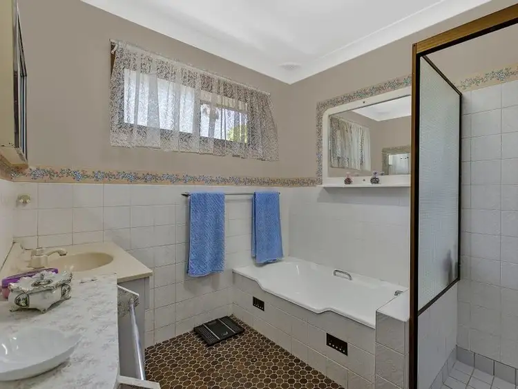 Sixth view of Homely house listing, 1A Robertson Road, Killarney Vale NSW 2261