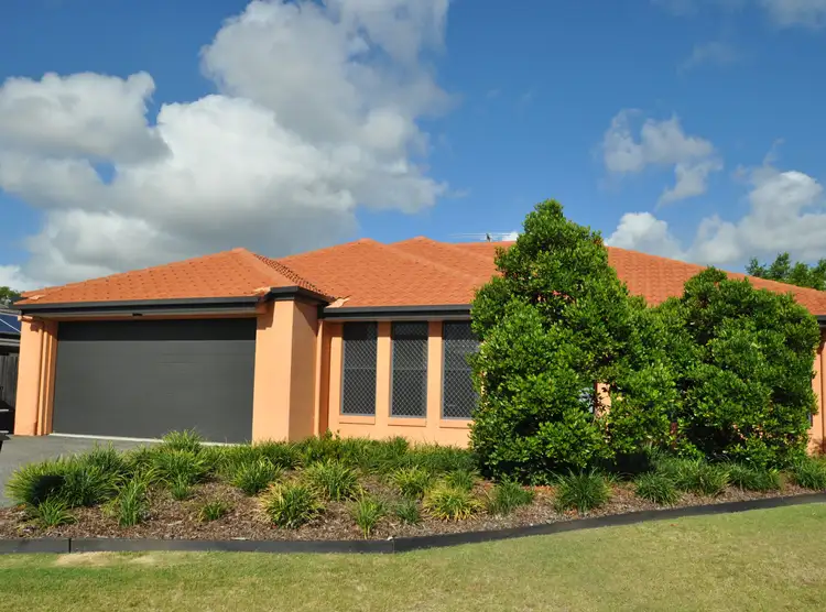 4 Begonia Court, Wynnum West QLD 4178