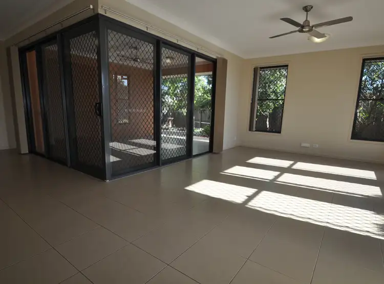 Fifth view of Homely house listing, 4 Begonia Court, Wynnum West QLD 4178
