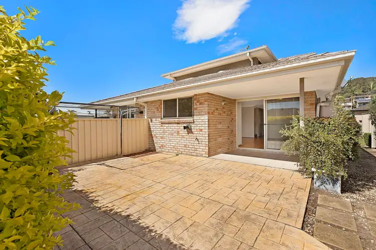 Sixth view of Homely townhouse listing, 6 Hazel Close, Berkeley Vale NSW 2261