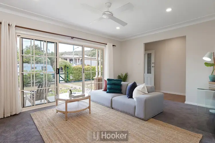 4 Mulimbah Street, Eleebana NSW 2282