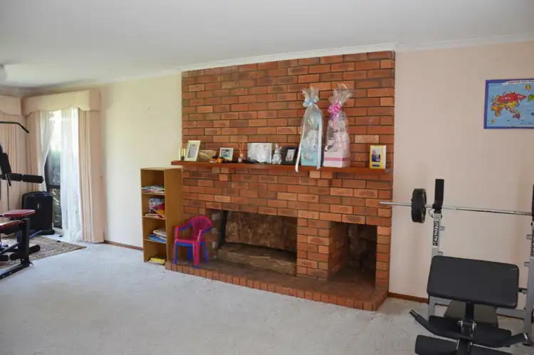 Seventh view of Homely house listing, 11 Rintoull Court, Rosedale VIC 3847