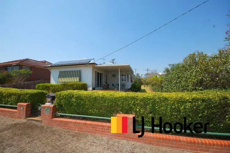 56 Combined Street, Wingham NSW 2429