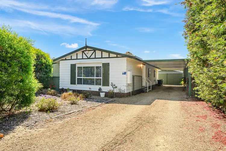 166 Canterbury Rd, Victor Harbor SA 5211