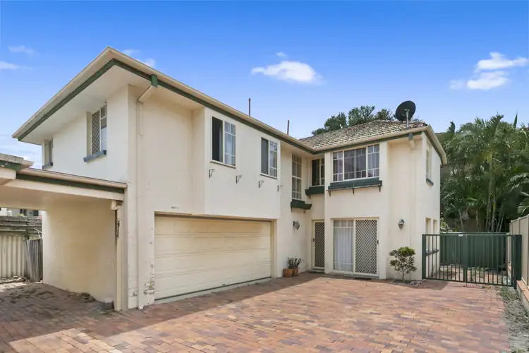 1 & 2/221 Scarborough Street, Southport QLD 4215