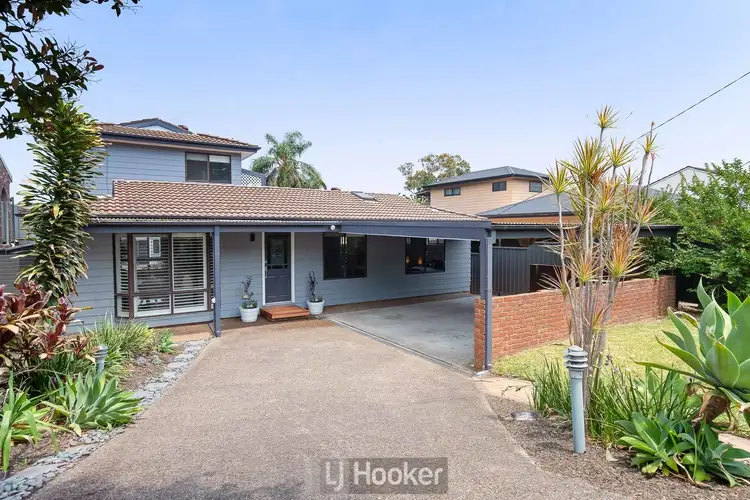 Main view of Homely house listing, 32 Carlisle Row, Fishing Point NSW 2283