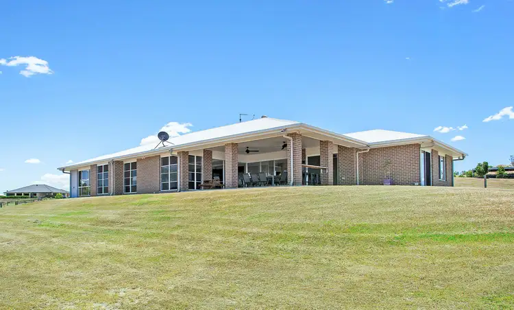 7 Regent Crt, Regency Downs QLD 4341