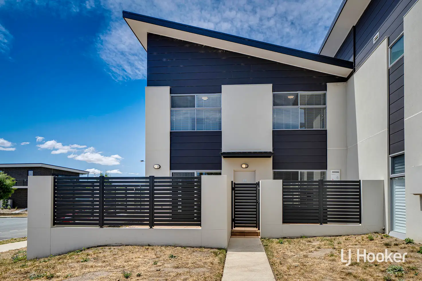 Main view of Homely townhouse listing, 1/233 Flemington Road, Franklin ACT 2913