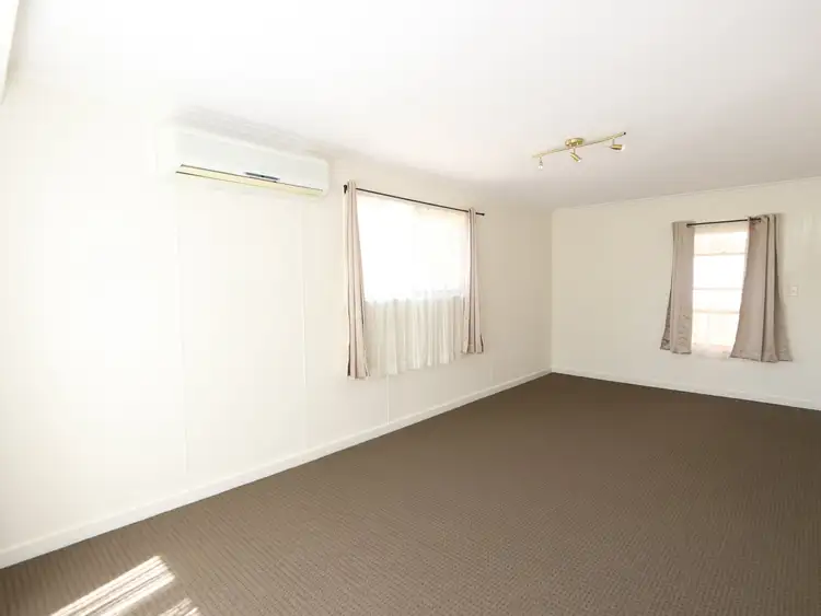 Fifth view of Homely house listing, 5 Barbara Crt, Emerald QLD 4720