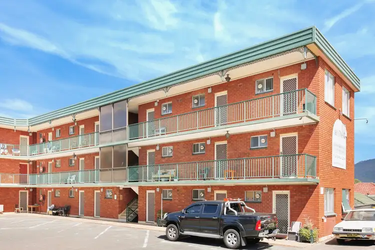 Main view of Homely unit listing, 18/1 - 5 Mt Keira Road, West Wollongong NSW 2500