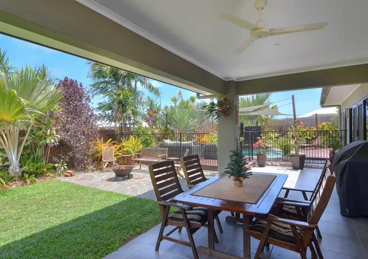 8 Julaji Close, Cooya Beach QLD 4873