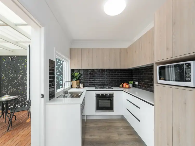 10 McIsaac Street, Tighes Hill NSW 2297