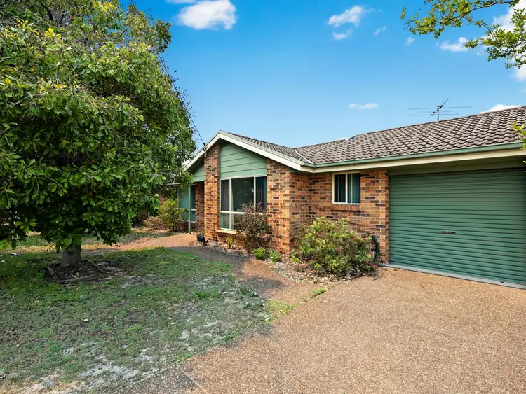 9 Beach Street, Belmont South NSW 2280