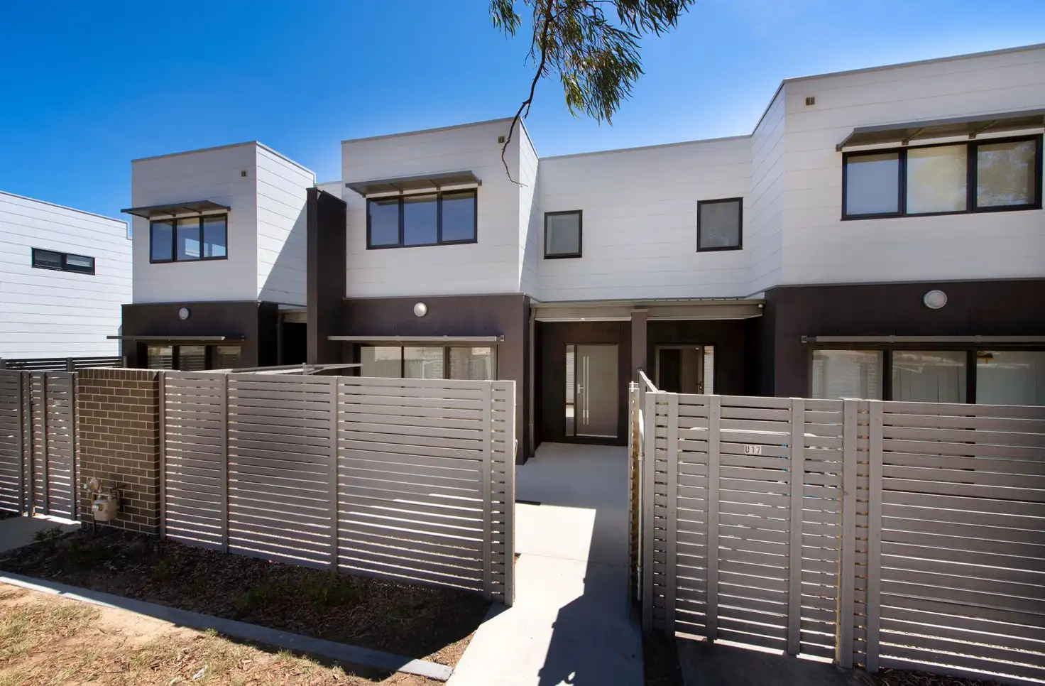 Main view of Homely townhouse listing, 18/2 Travers Street, Gordon ACT 2906
