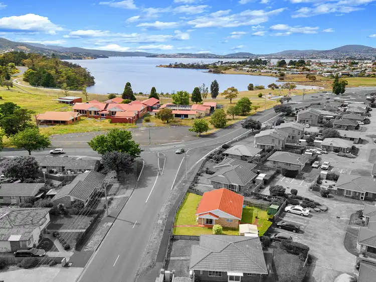 11/13 Bilton Street, Claremont TAS 7011