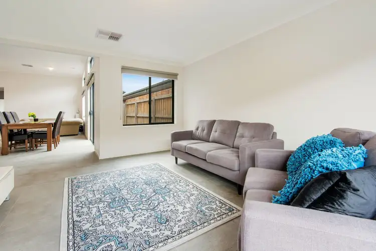 Fifth view of Homely house listing, 34 Strathalbyn Chase, Wollert VIC 3750