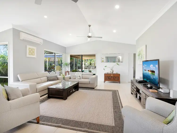 Sixth view of Homely house listing, 8 Bimberi Row, Pacific Pines QLD 4211