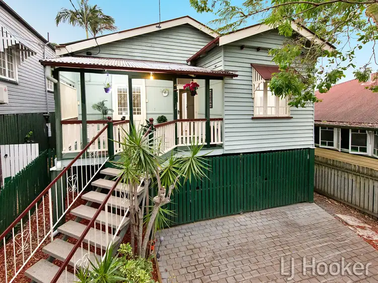 27 Dickson Street, Morningside QLD 4170