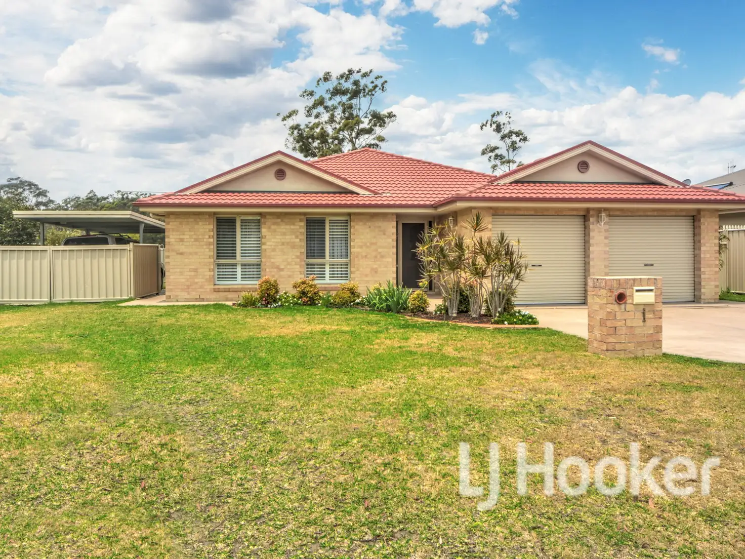 Main view of Homely house listing, 1 Hogbin Crescent, Sanctuary Point NSW 2540