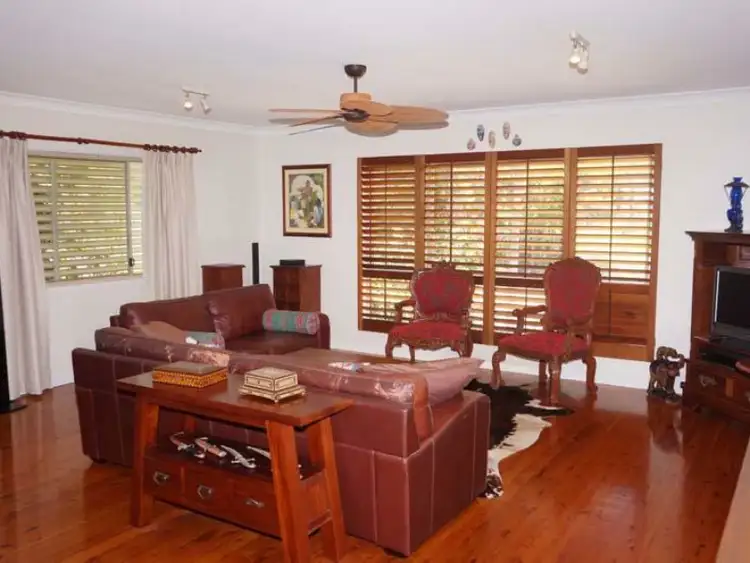 18 George Street, Macleay Island QLD 4184