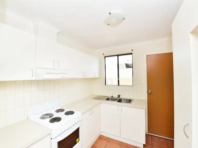 Sixth view of Homely unit listing, 8/4 Undoolya Road, East Side NT 870