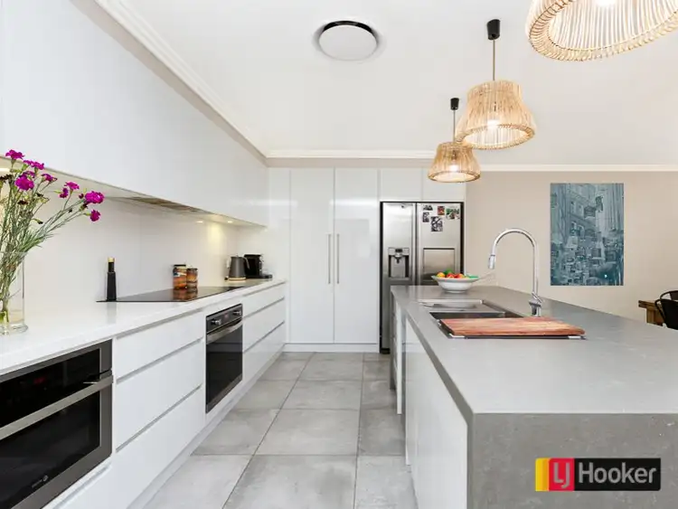 Third view of Homely house listing, 19 Peak Drive, Hillvue NSW 2340