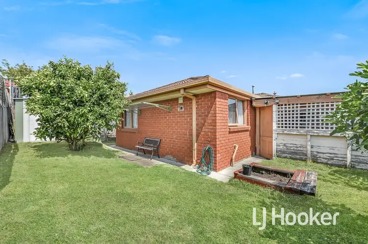 Sixth view of Homely house listing, 2 Rosalie Court, Hampton Park VIC 3976