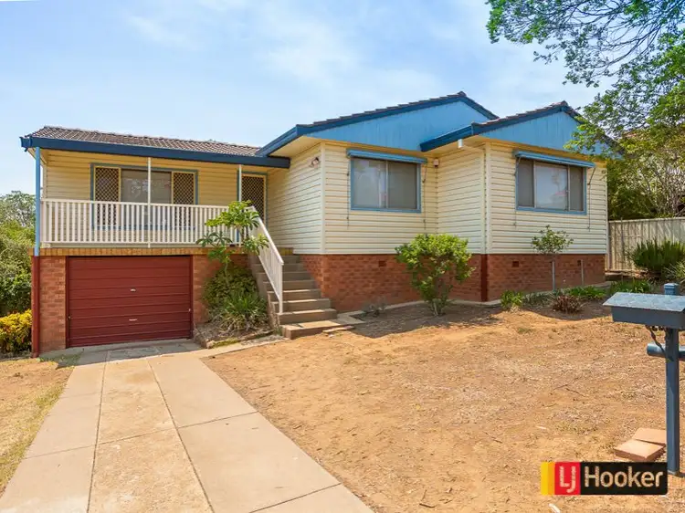 85 Oak Street, Hillvue NSW 2340