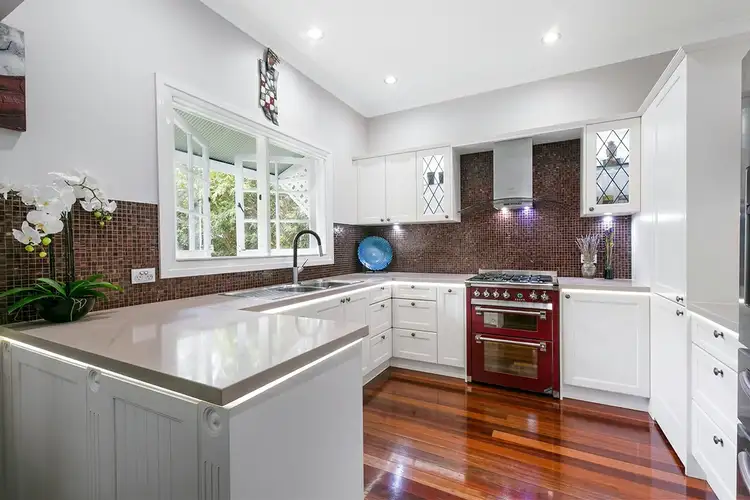 66 Brisbane Corso, Fairfield QLD 4103
