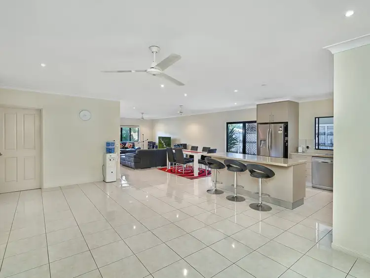 12 Norfolk Close, Holloways Beach QLD 4878