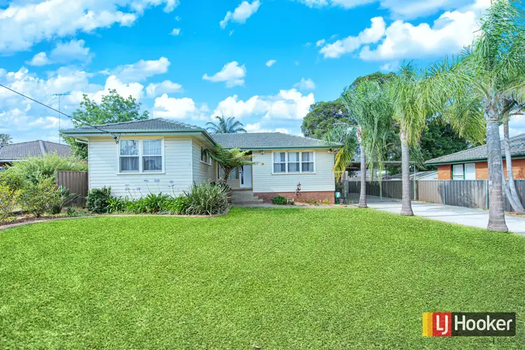13 Woodview Road, Oxley Park NSW 2760