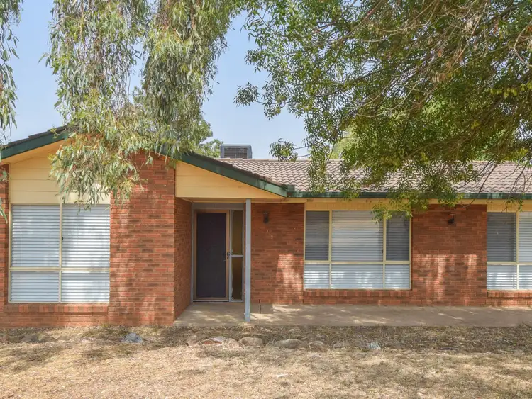 108 Blackett Avenue, Young NSW 2594