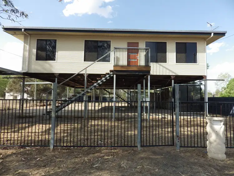 3 Lovell Street, Roma QLD 4455