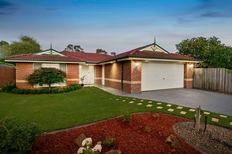 72 Earlsfield Drive, Berwick VIC 3806