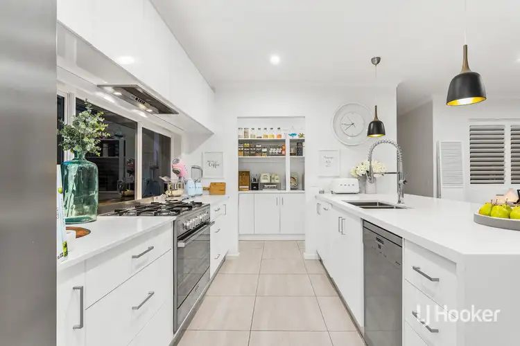 24 Windrest Way, Point Cook VIC 3030