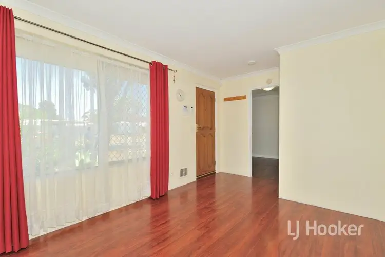 Fifth view of Homely house listing, 2 Mockeridge Circuit, Middle Swan WA 6056