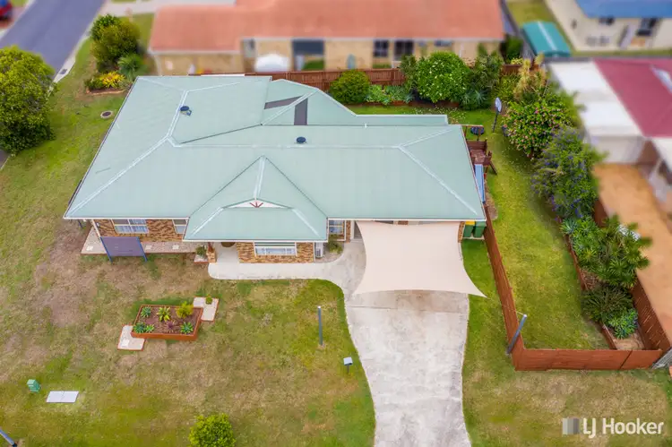 Second view of Homely house listing, 7 Almond Avenue, Birkdale QLD 4159