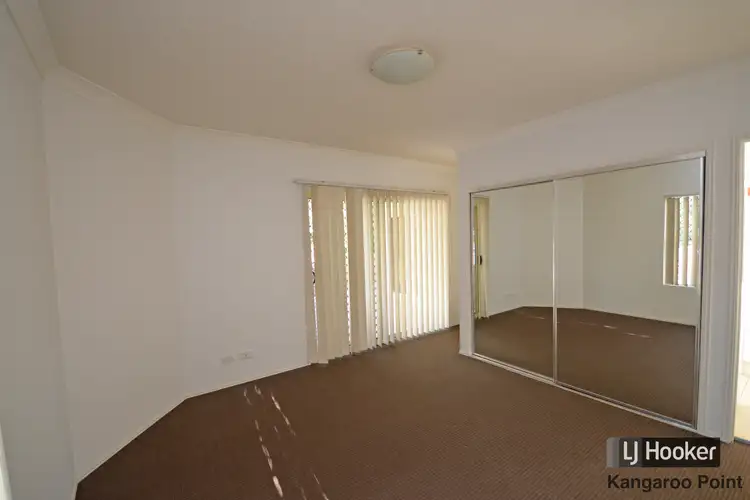 Sixth view of Homely unit listing, 4/15 Rawlins Street, Kangaroo Point QLD 4169