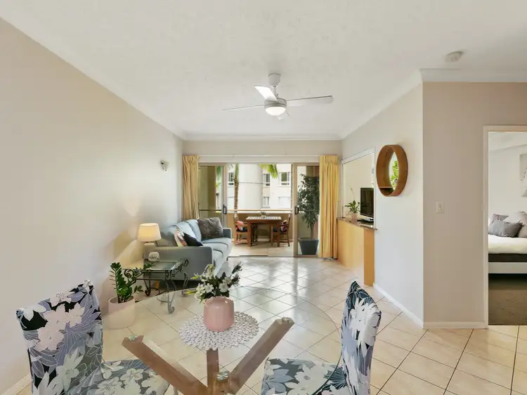 1111/2 Greenslopes Street, Cairns North QLD 4870