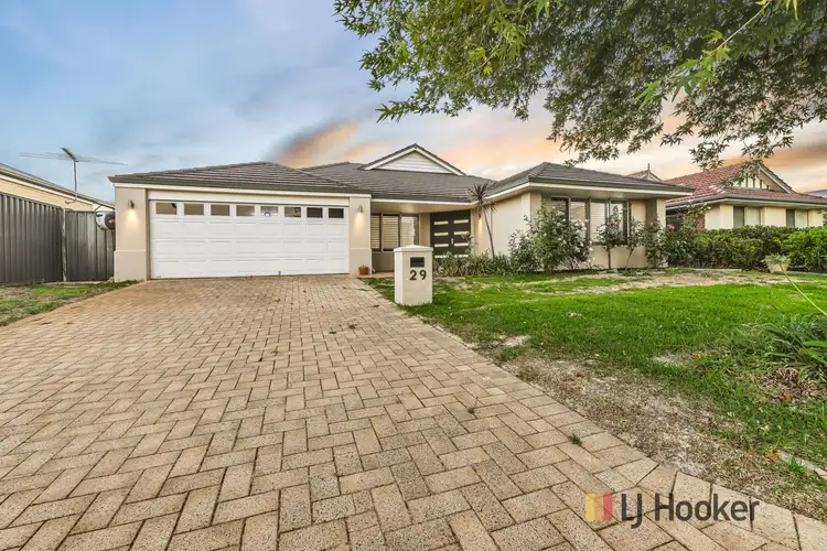 29 Wexcombe Way, Aveley WA 6069