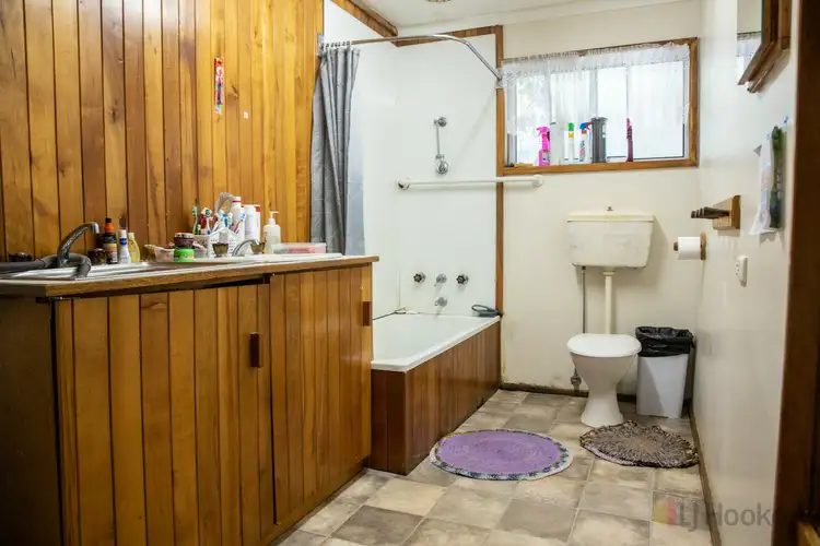 Fifth view of Homely unit listing, Unit 4/4 Parklands Parade, Newnham TAS 7248