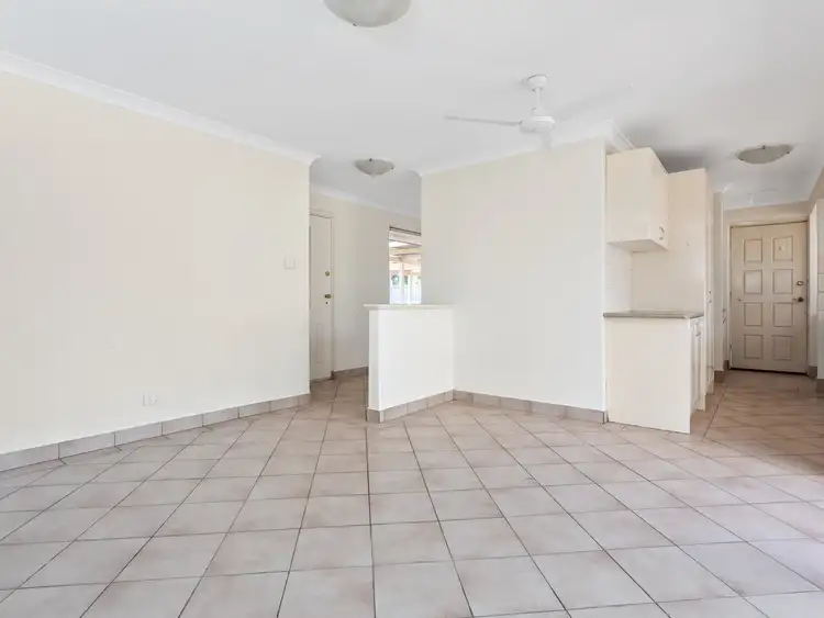 Fourth view of Homely house listing, 2 Durras Place, South Lake WA 6164