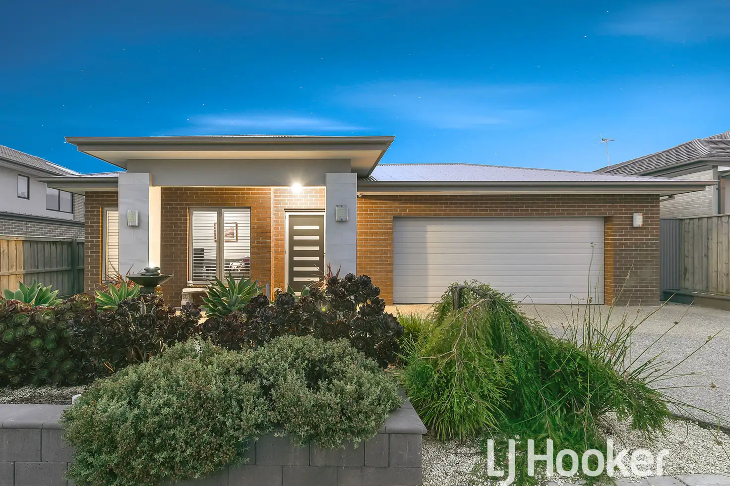 Main view of Homely house listing, 33 Wakehurst Way, Officer VIC 3809